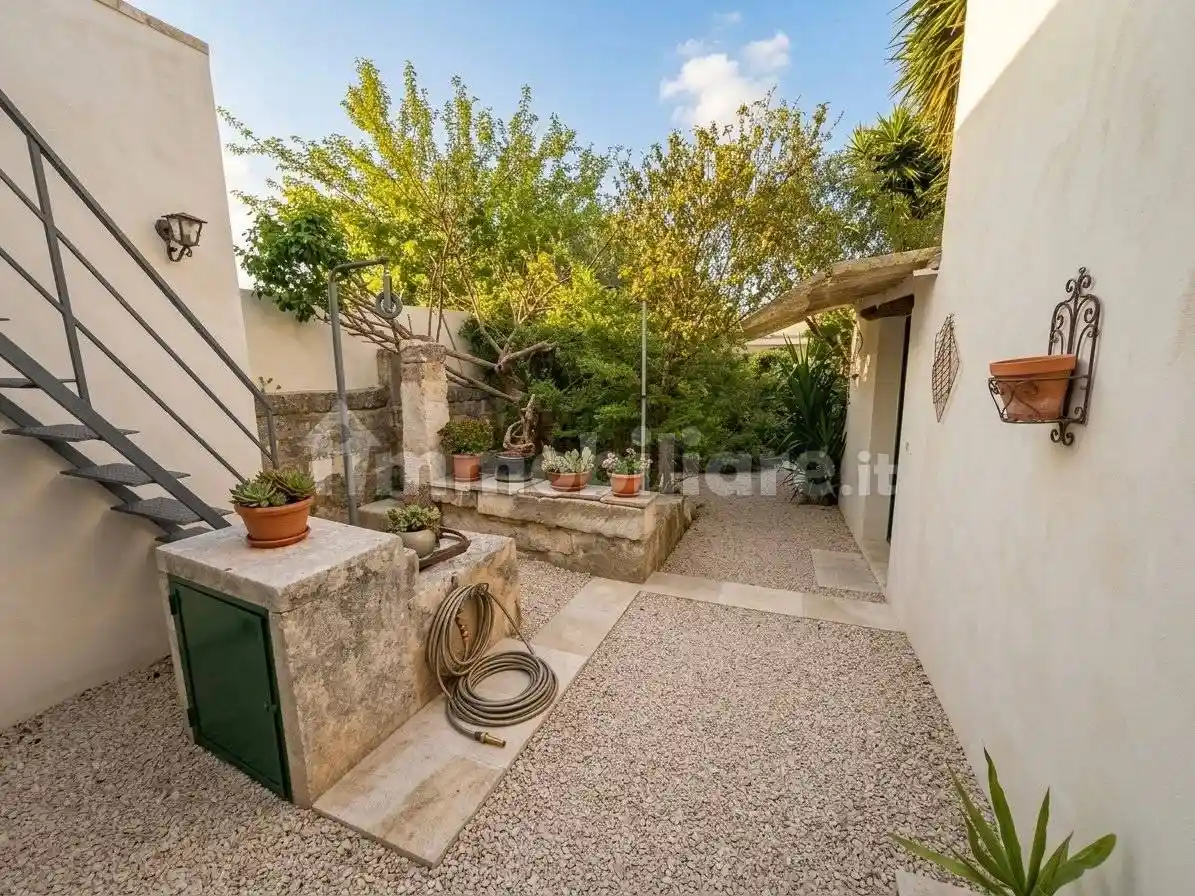 Casa indipendente in vendita a Collepasso