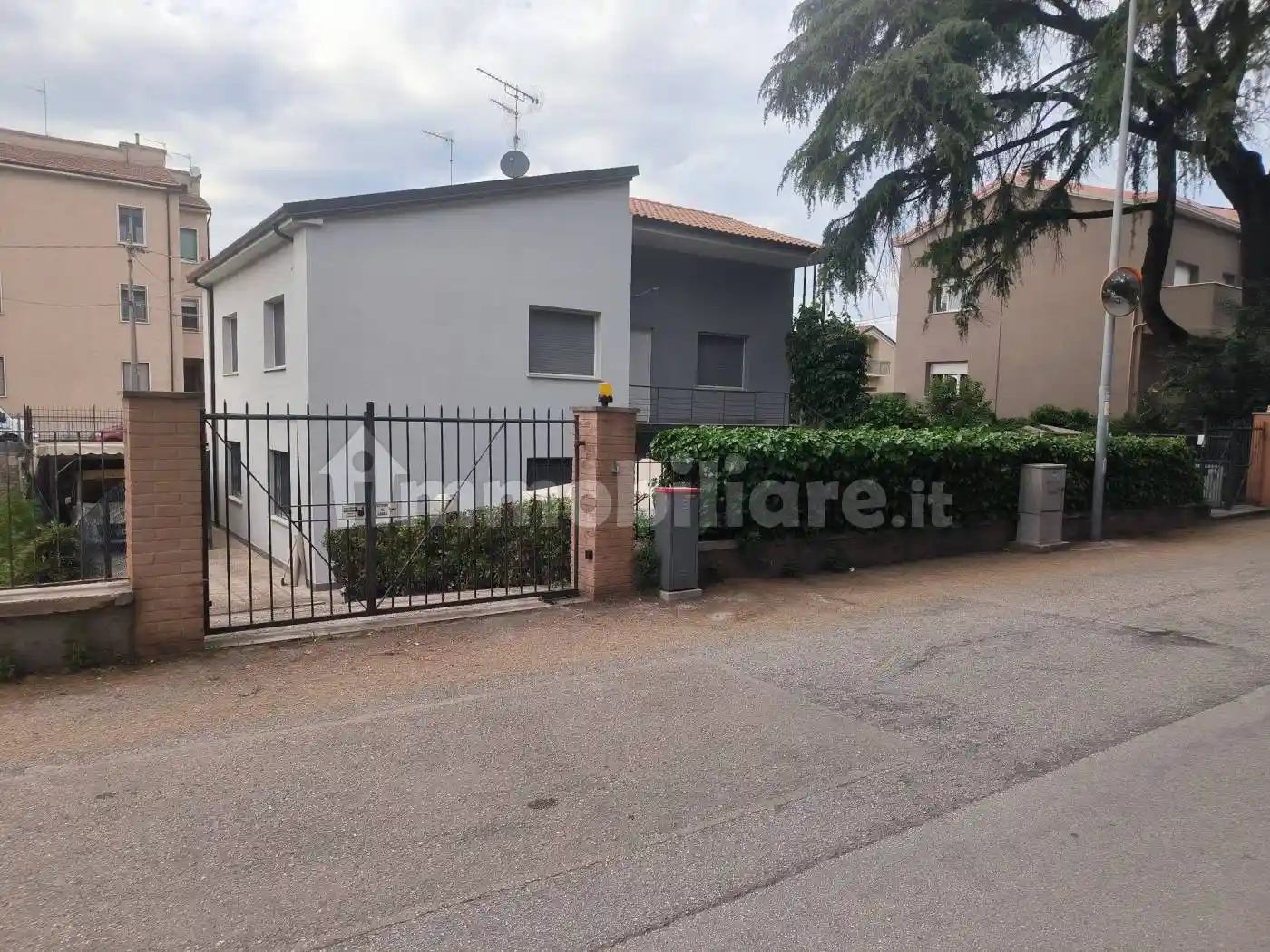 Villa in vendita a Foligno
