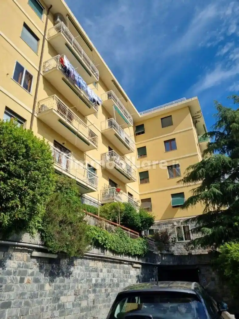 Appartamento in vendita a Genova