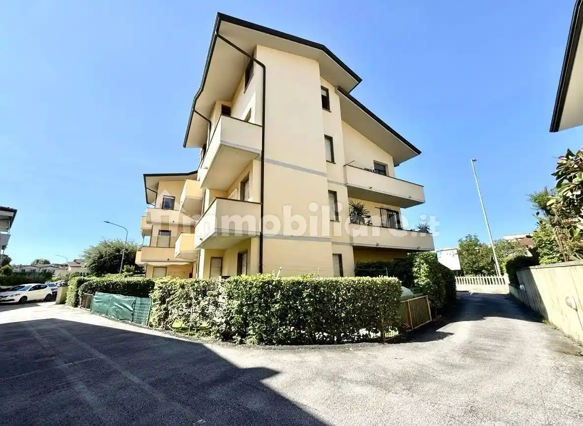 Appartamento in vendita a Viareggio