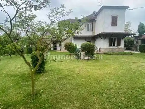 Villa in vendita a Ovada
