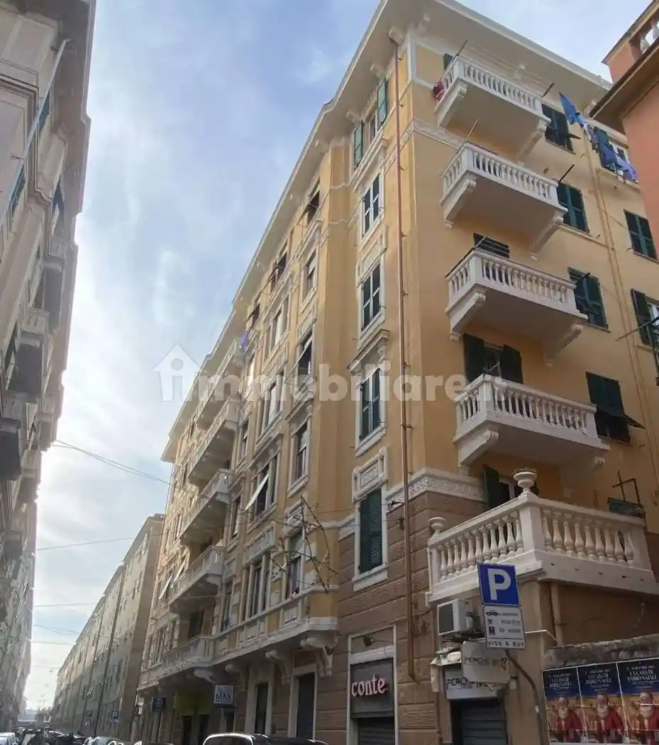Appartamento in vendita a Genova