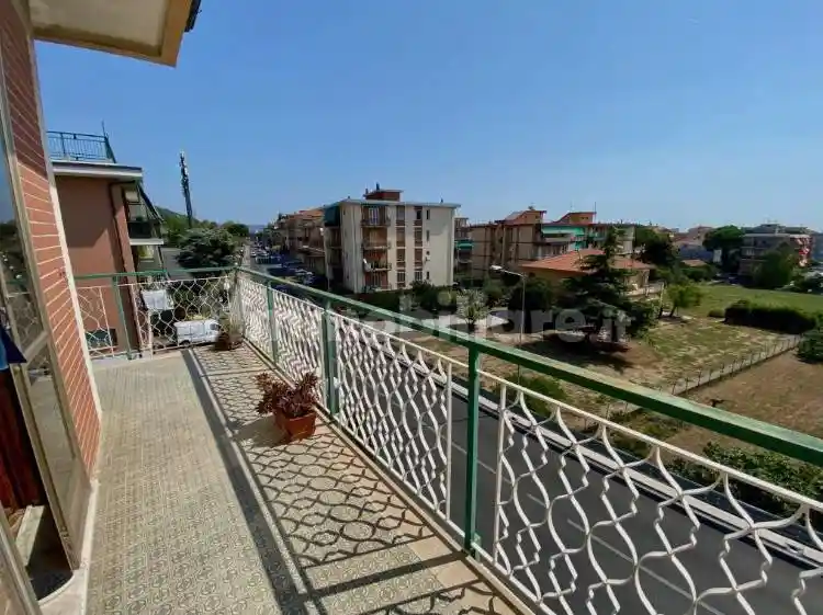 Appartamento in vendita a Ceriale