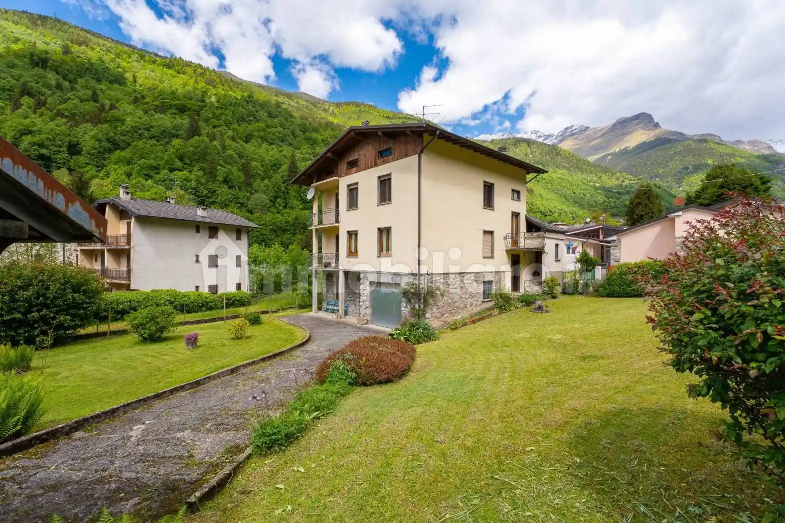 Villa in vendita a Gandellino