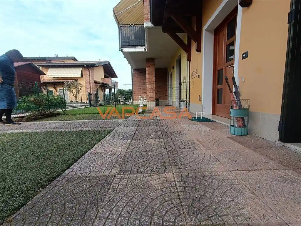 Villetta a schiera in vendita a Pontoglio