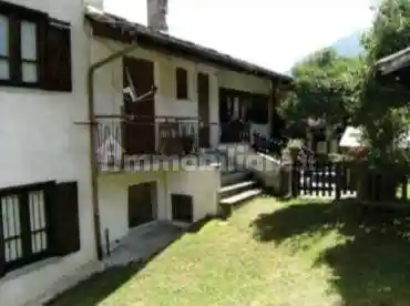 Appartamento in vendita a Acceglio