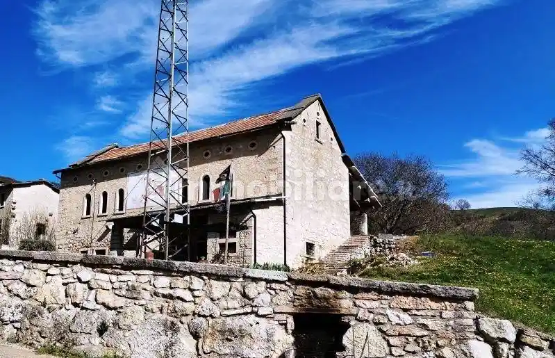 Rustico - Casale in vendita a Velo Veronese