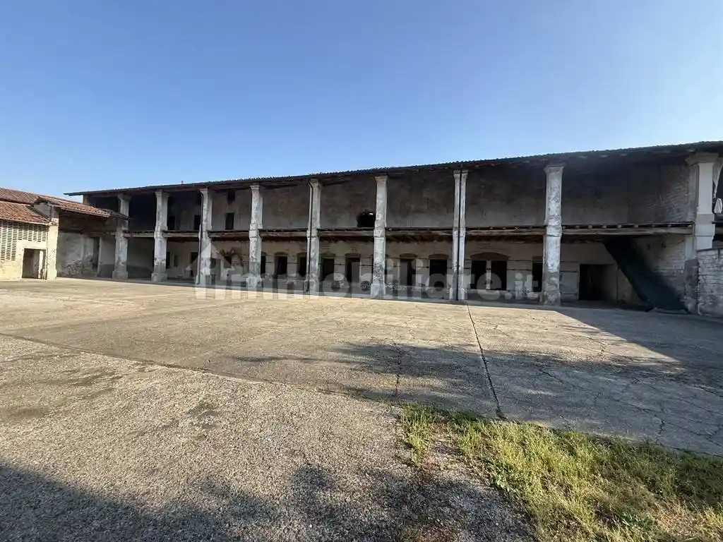 Rustico - Casale in vendita a Roccafranca