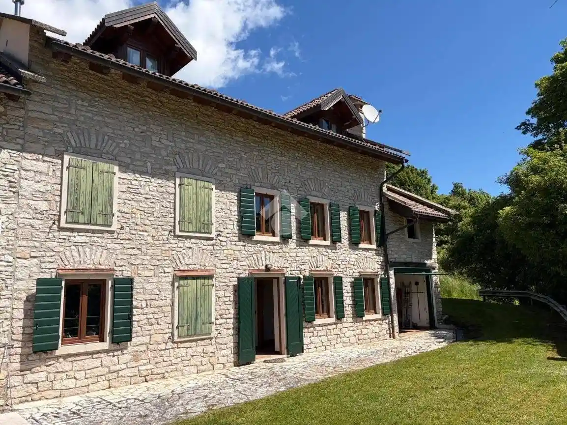 Casa indipendente in vendita a Foza