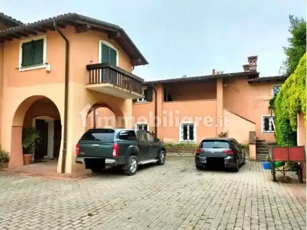 Villa in vendita a Stazzano