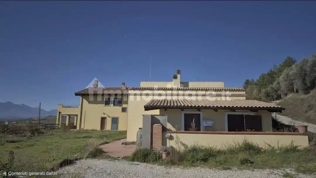 Rustico - Casale in vendita a Atri