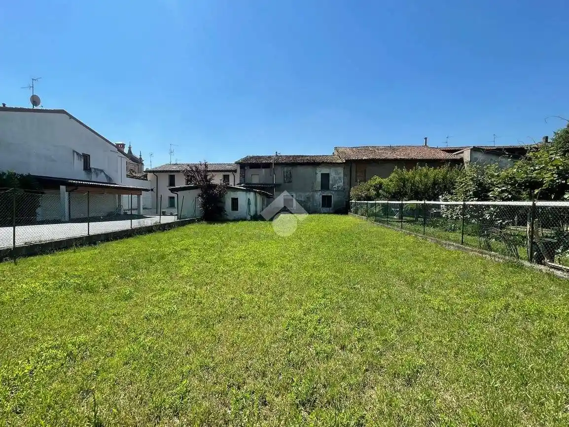 Rustico - Casale in vendita a Ospitaletto
