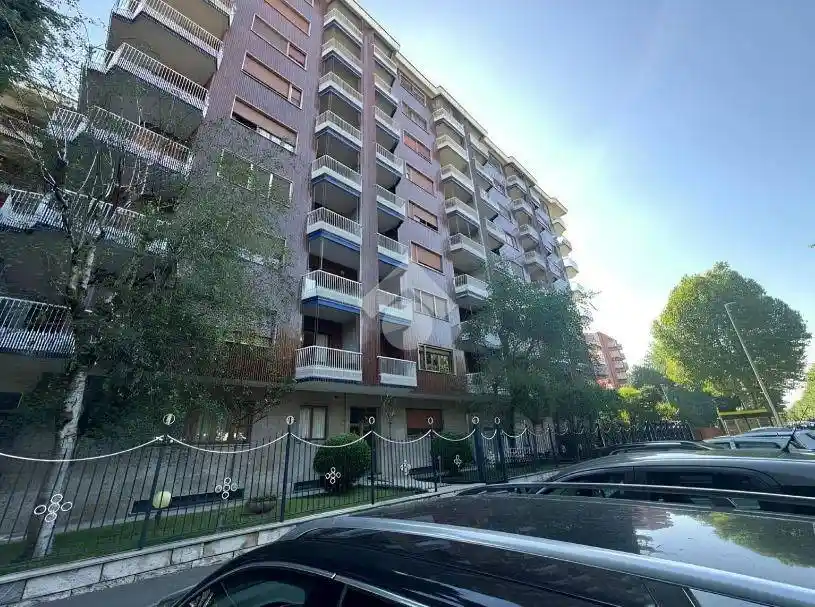 Appartamento in vendita a Corsico