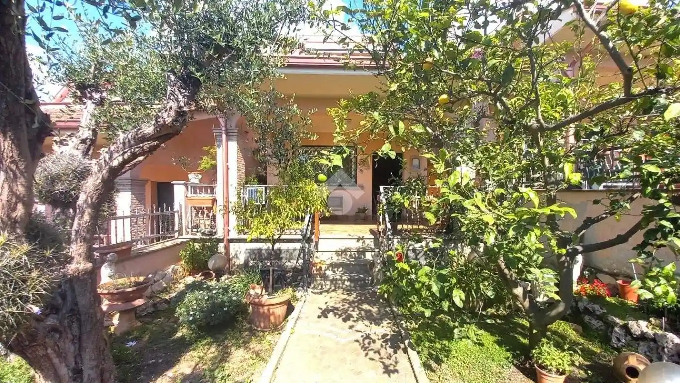 Villa in vendita a Ardea