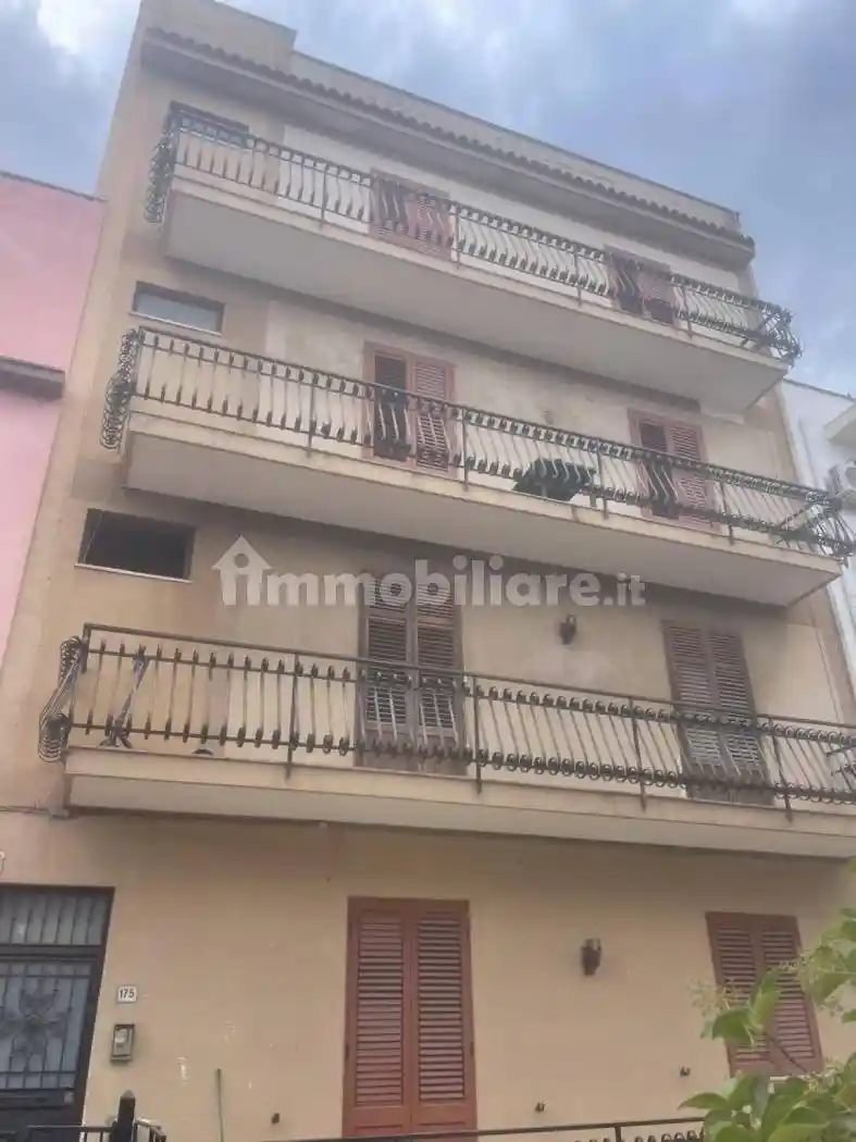 Appartamento in vendita a Palermo