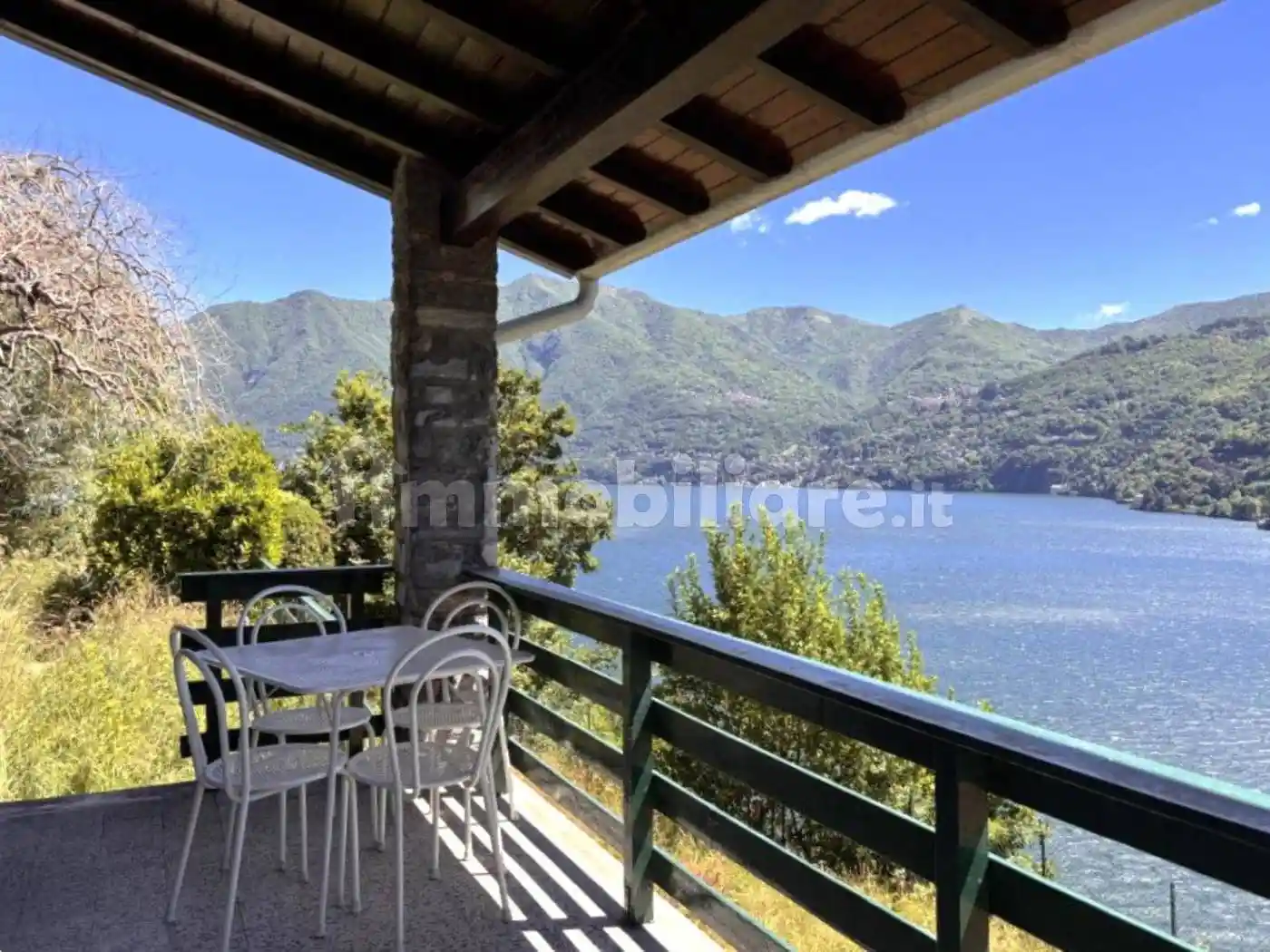 Villa in vendita a Moltrasio