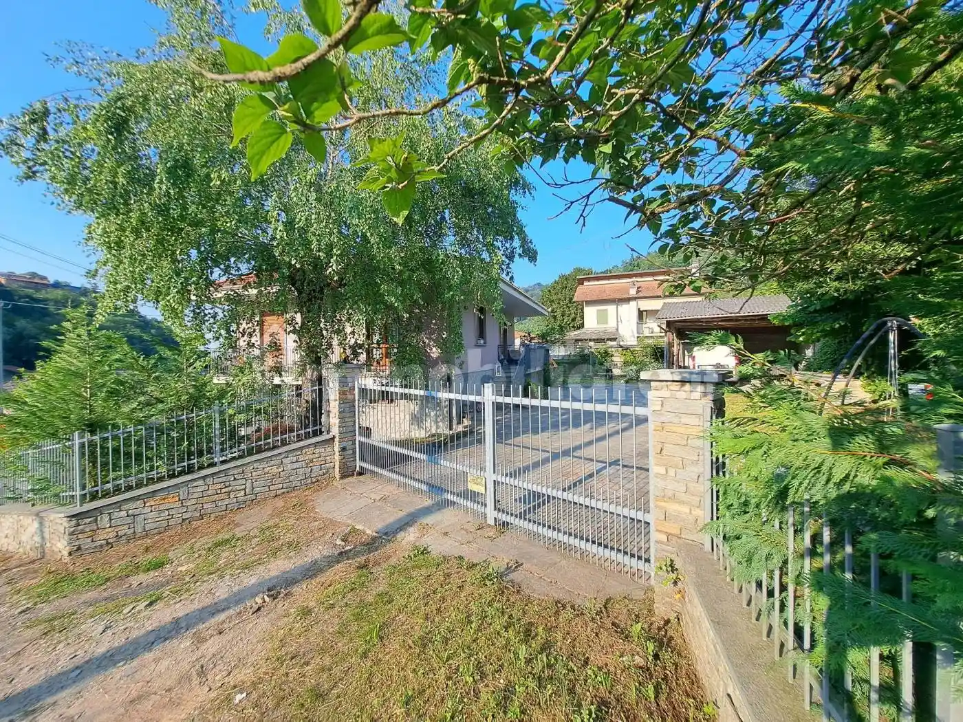 Villa in vendita a Barge