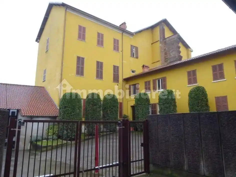Appartamento in vendita a Vaprio d'Adda