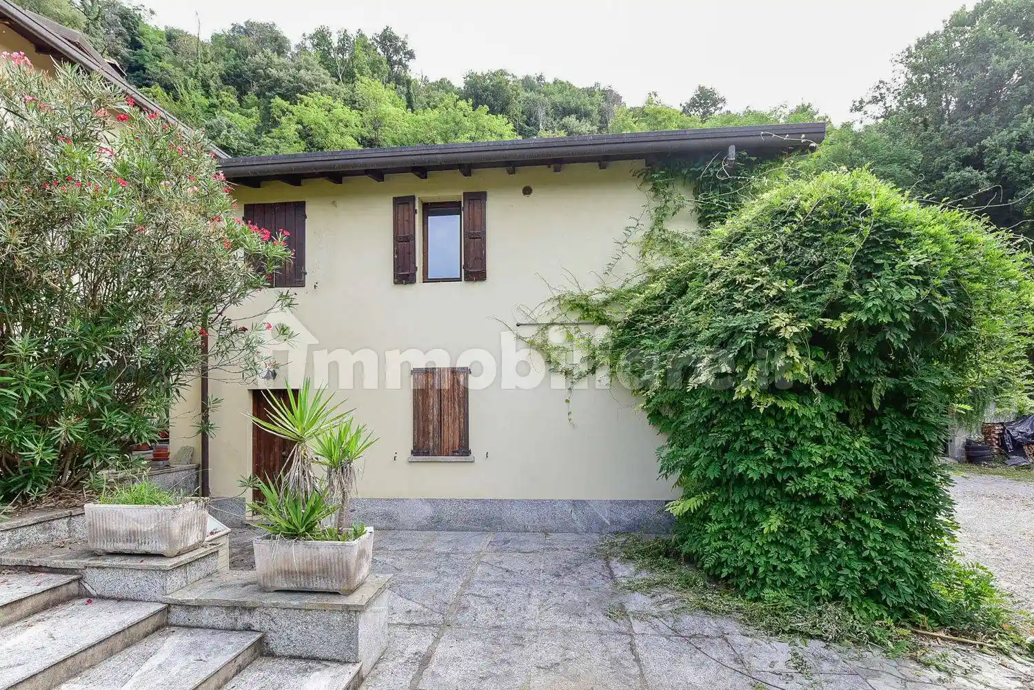 Casa indipendente in vendita a Castello di Brianza