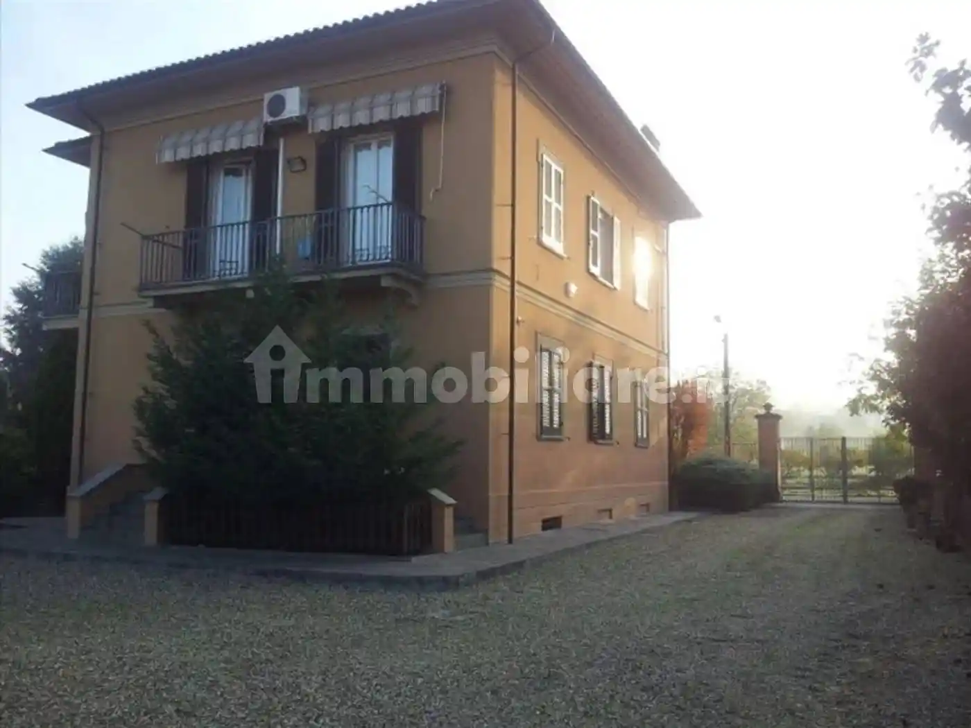 Villa in vendita a Casteggio