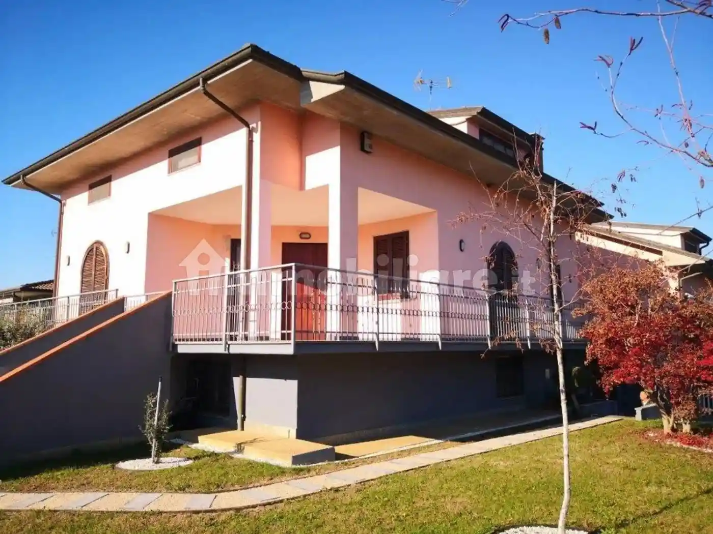 Villa in vendita a Torrazza Coste