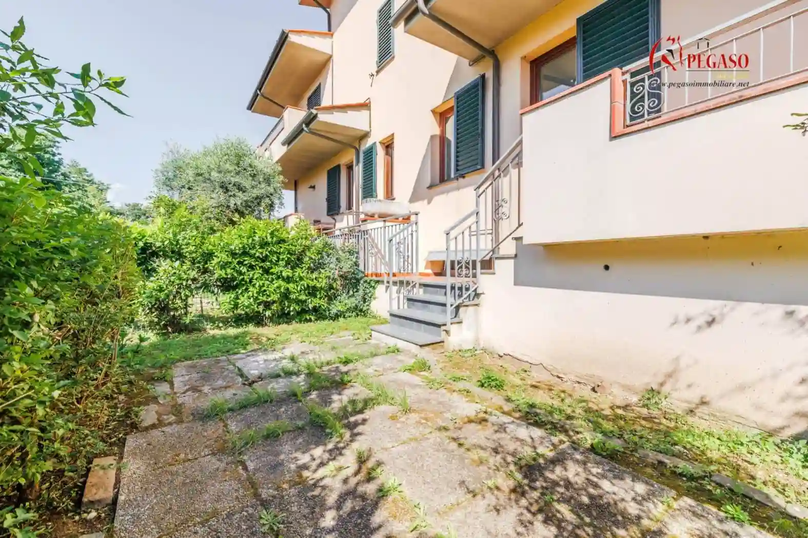Villa - foto 2