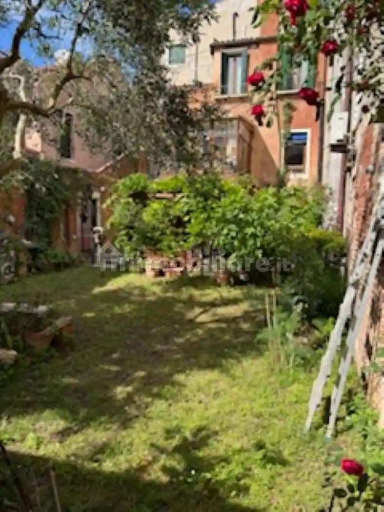 Casa indipendente in vendita a Venezia