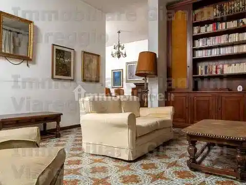 Villa in vendita a Viareggio