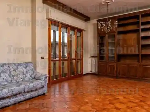 Villa in vendita a Viareggio