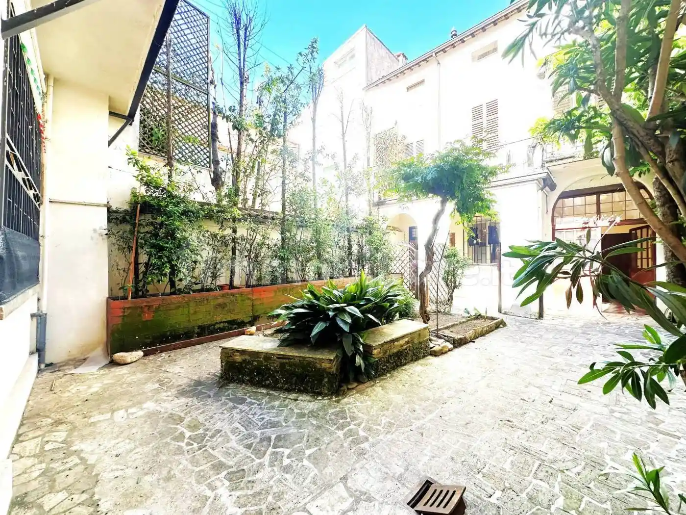 Palazzo - Edificio in vendita a Faenza
