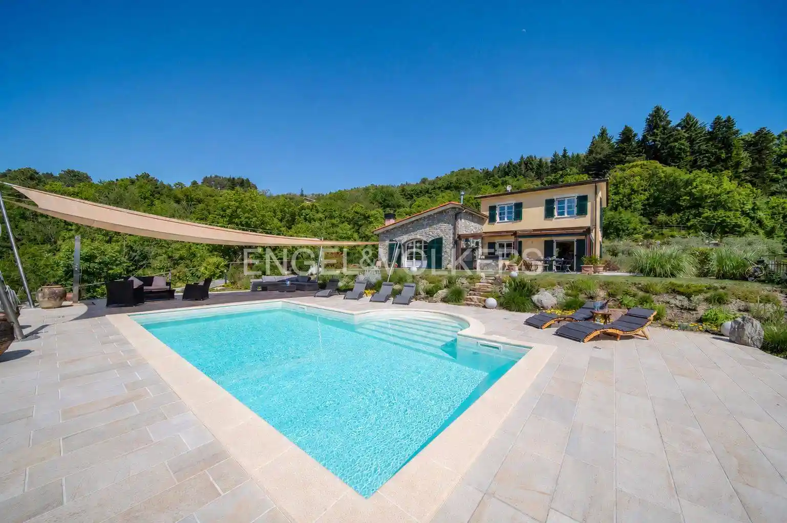 Villa in vendita a Castiglione Chiavarese