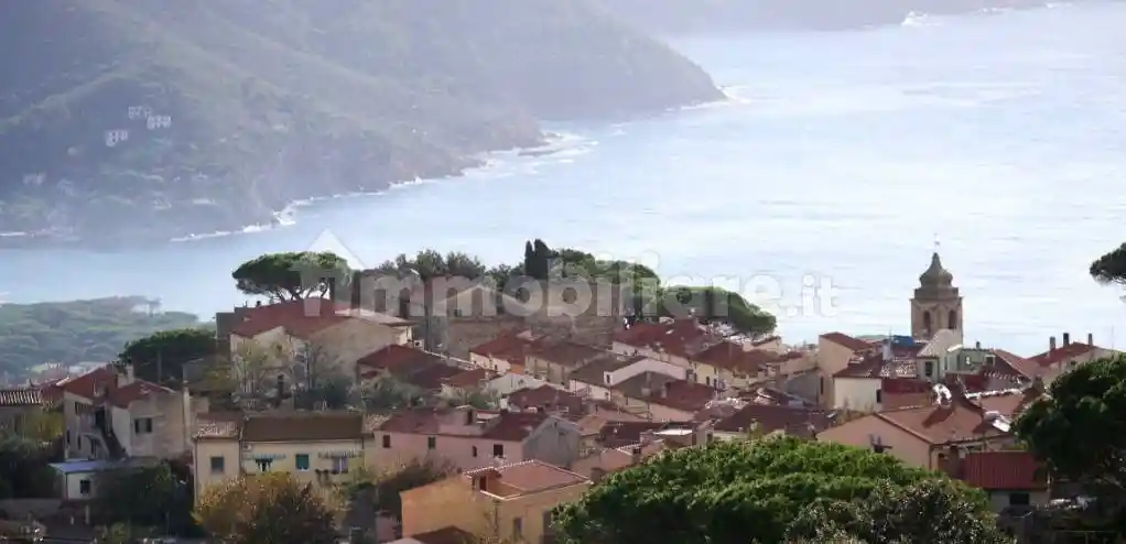 Appartamento in vendita a Campo nell'Elba