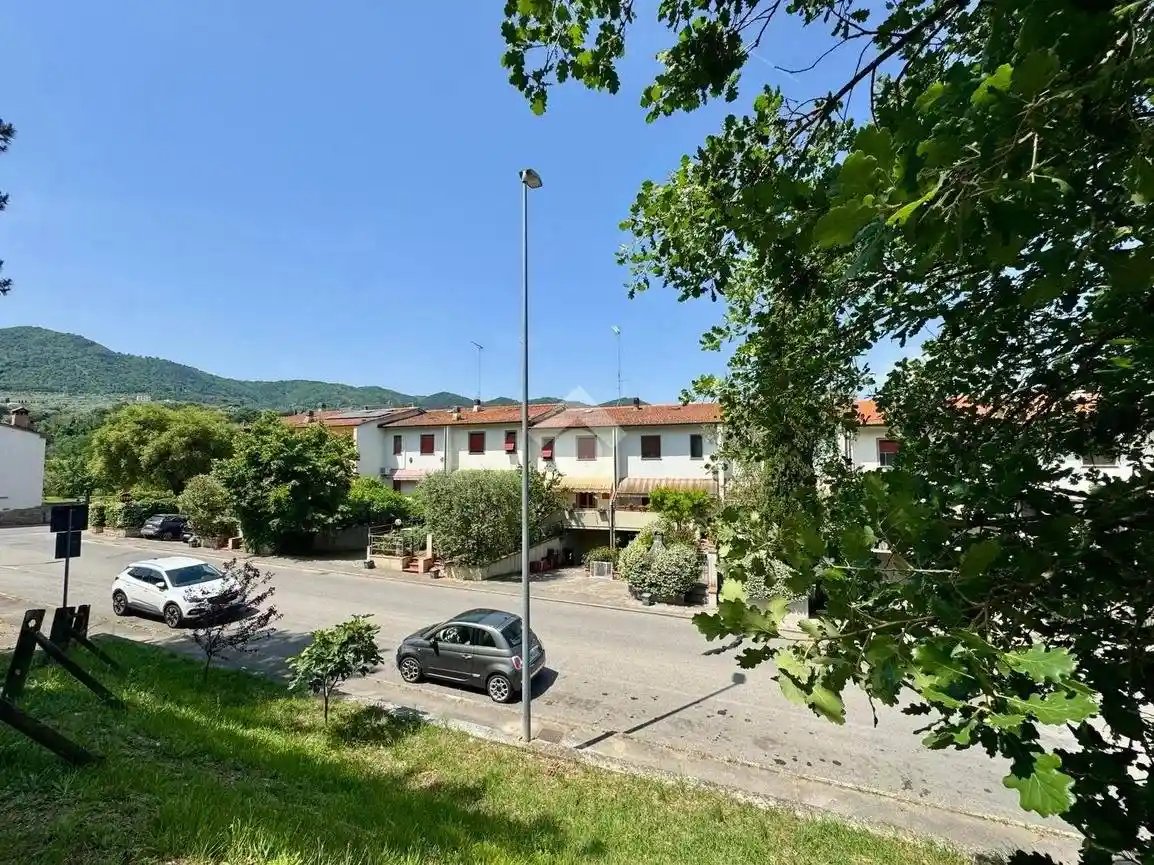 Villetta a schiera in vendita a Quarrata