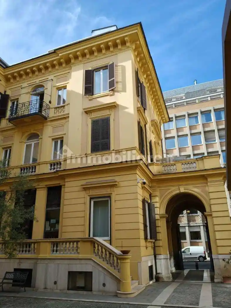 Palazzo - Edificio in affitto a Roma