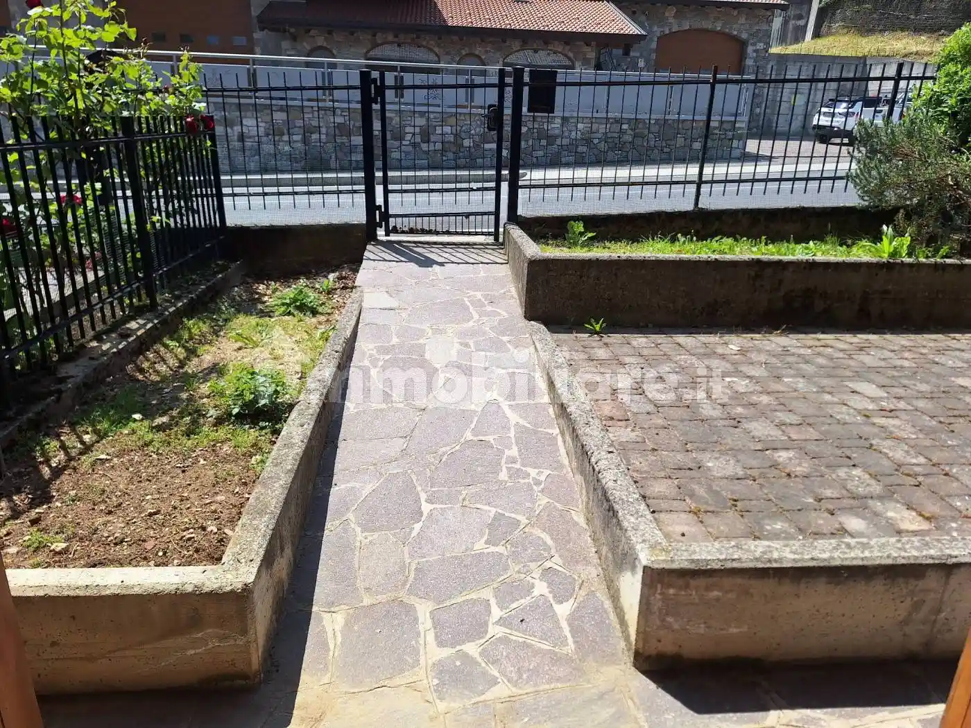 Appartamento in vendita a Roncola