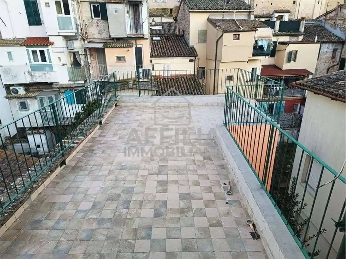 Appartamento in vendita a Jesi