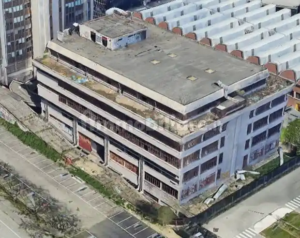 Palazzo - Edificio in vendita a Torino