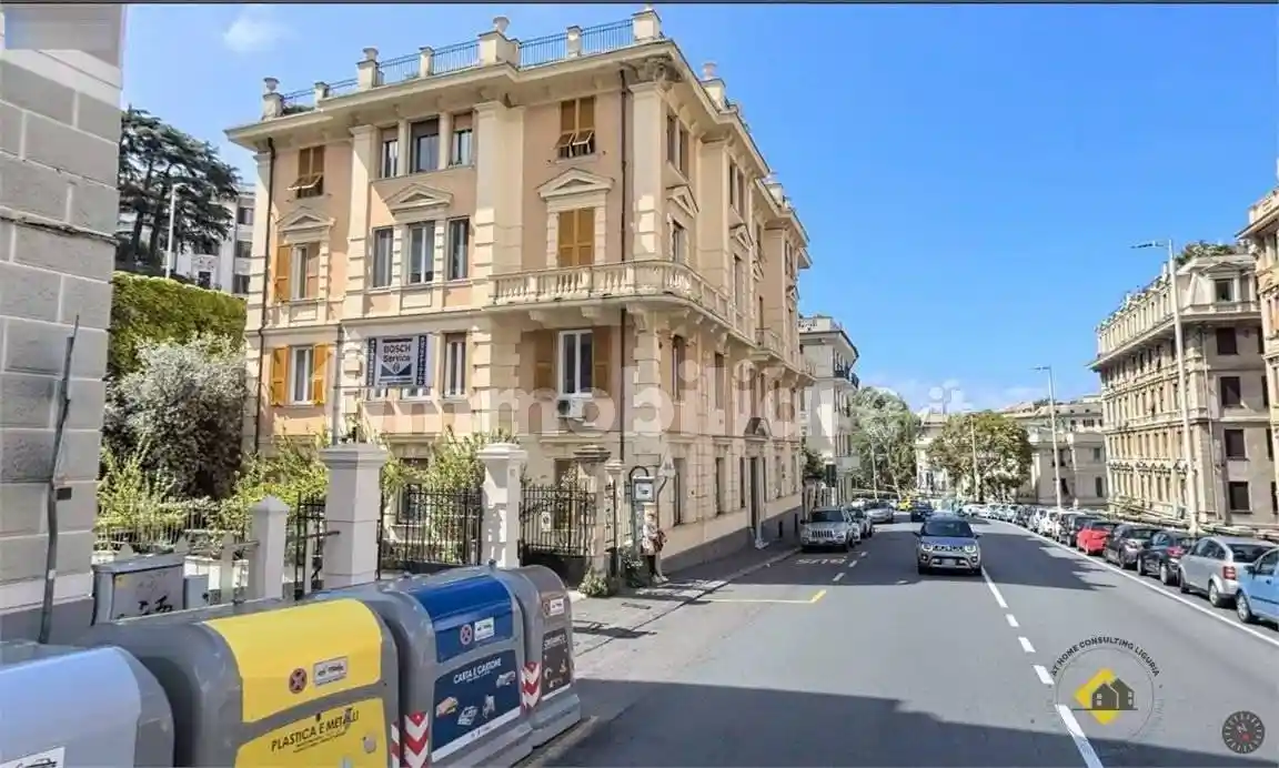 Appartamento in vendita a Genova