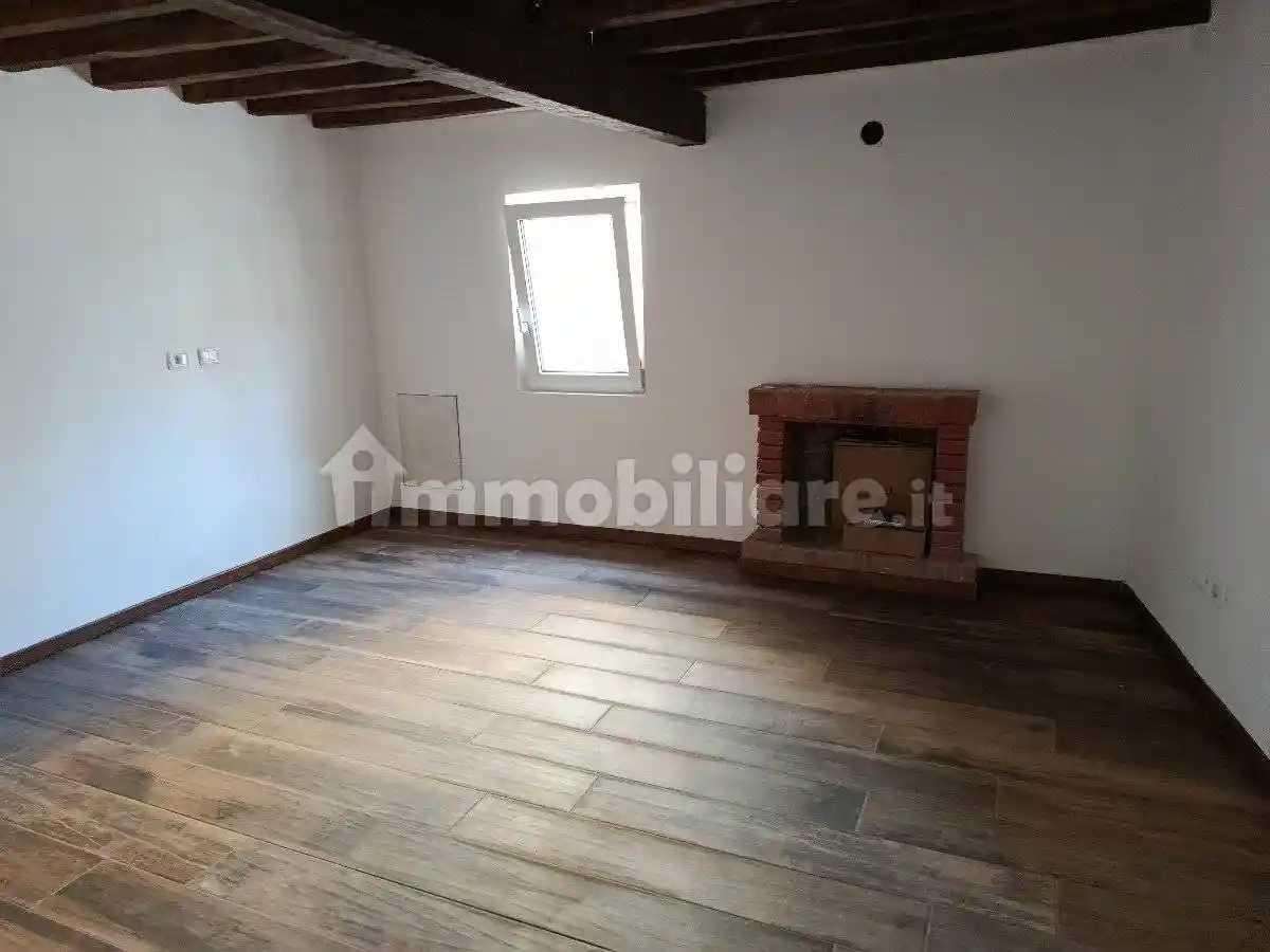 Casa indipendente in vendita a Reggio Emilia