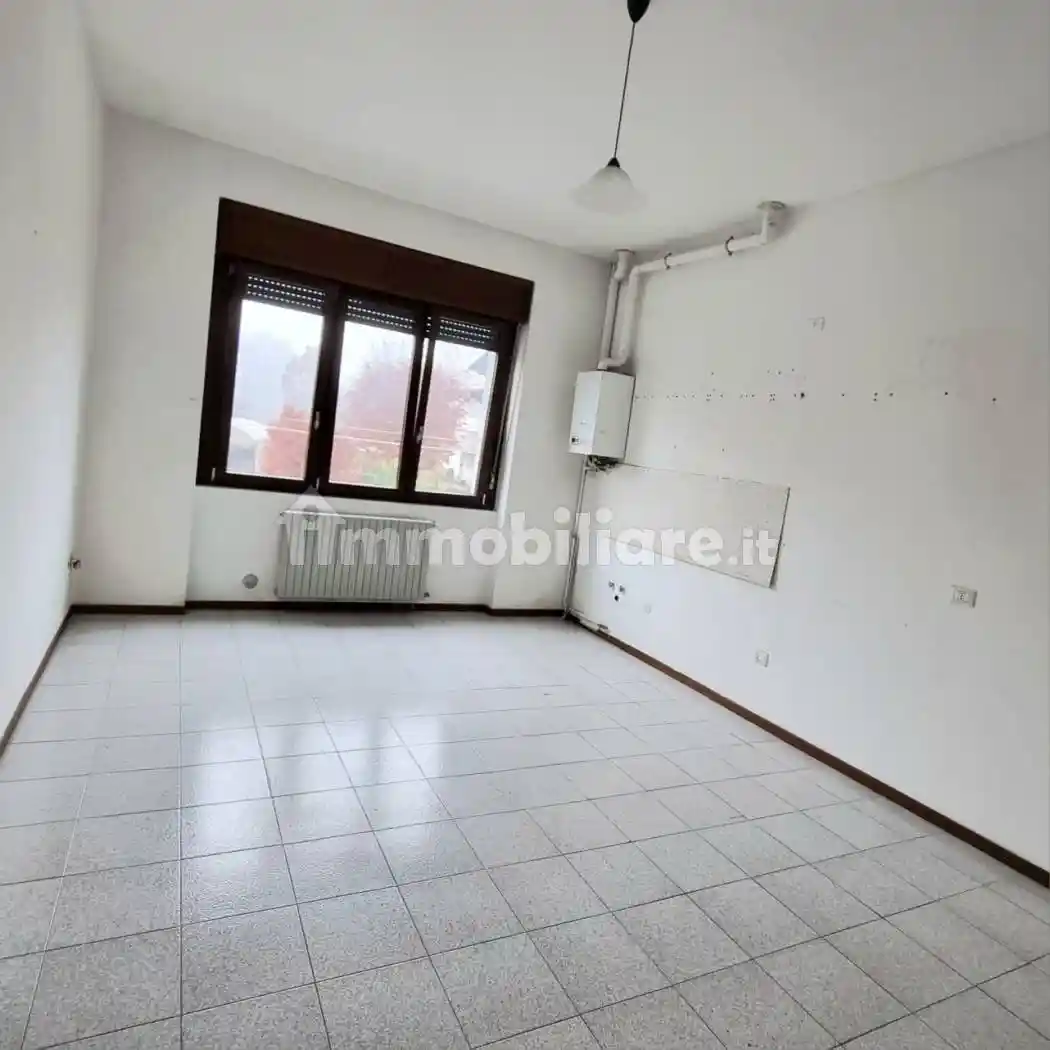 Appartamento in affitto a Cogliate