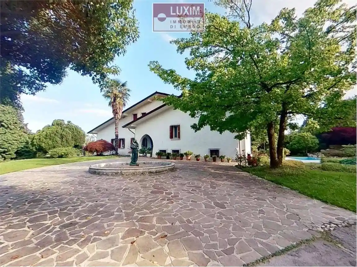 Villa in vendita a Pieve del Grappa