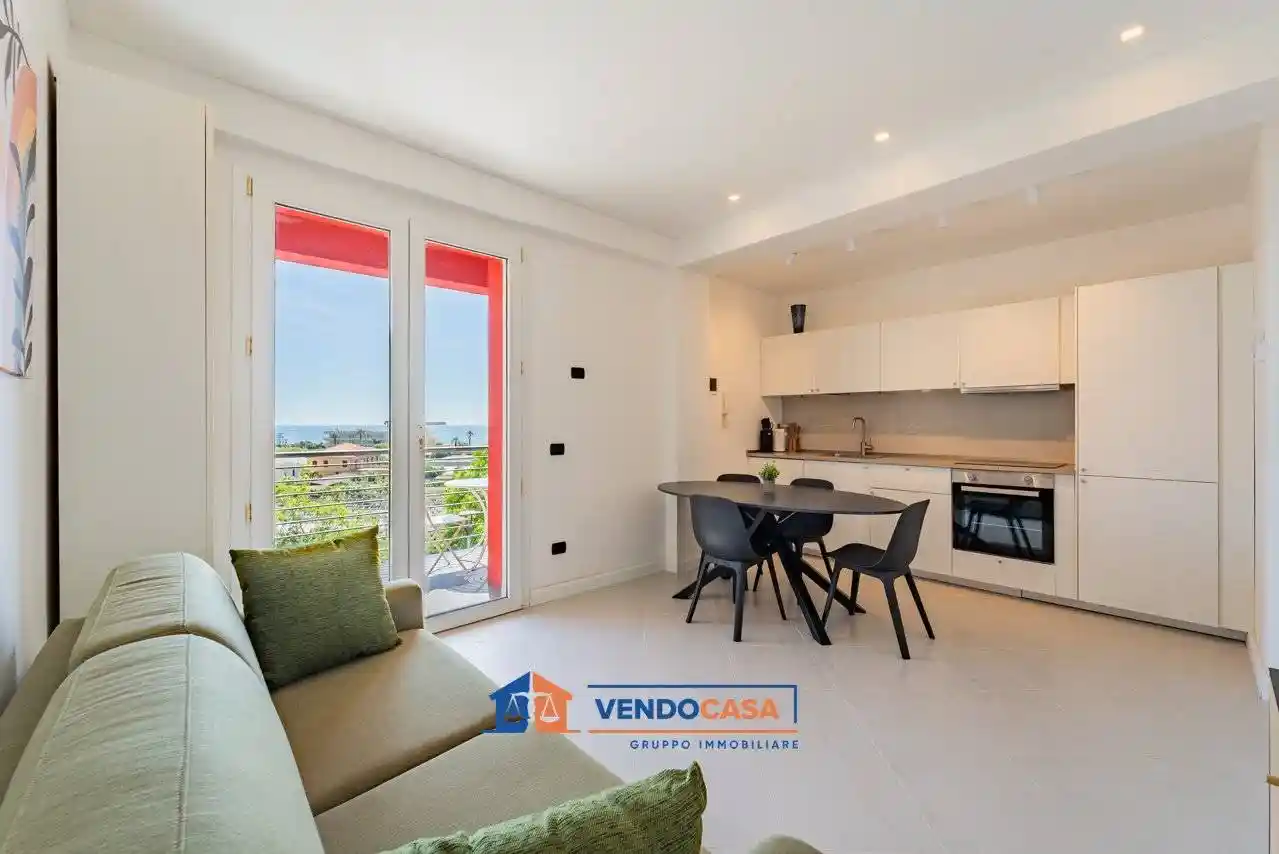 Appartamento in vendita a Albenga