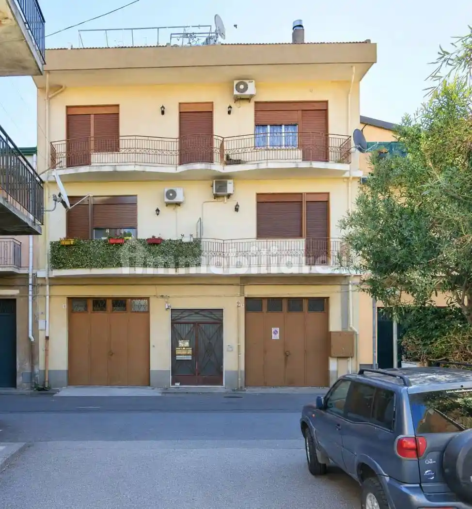 Appartamento in vendita a Aci Sant'Antonio