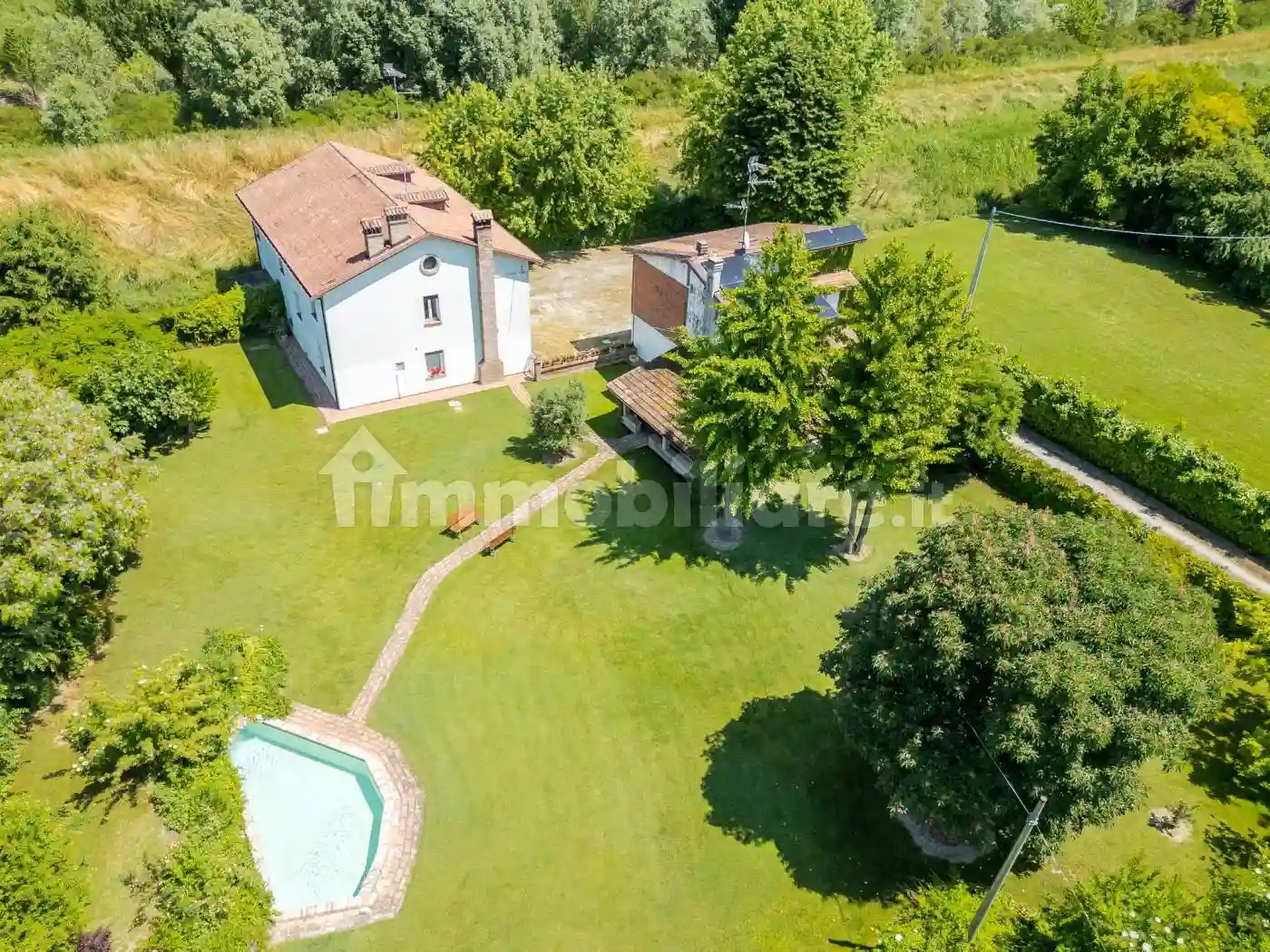 Villa - foto 2
