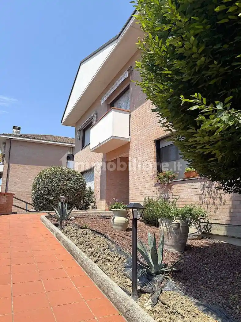Appartamento in vendita a Traversetolo