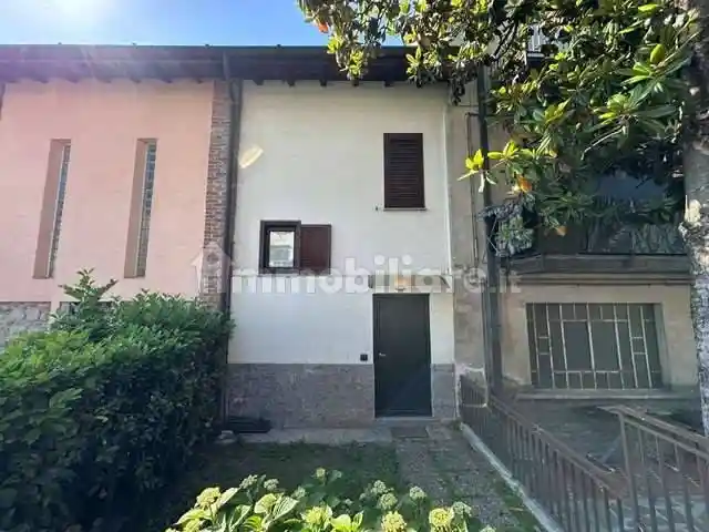Appartamento in affitto a Grandate