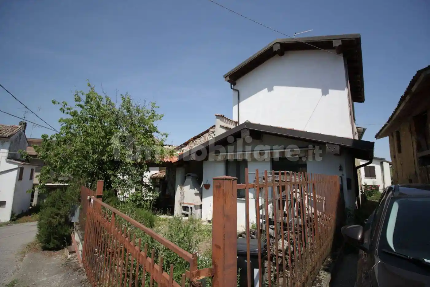 Casa indipendente in vendita a Ziano Piacentino