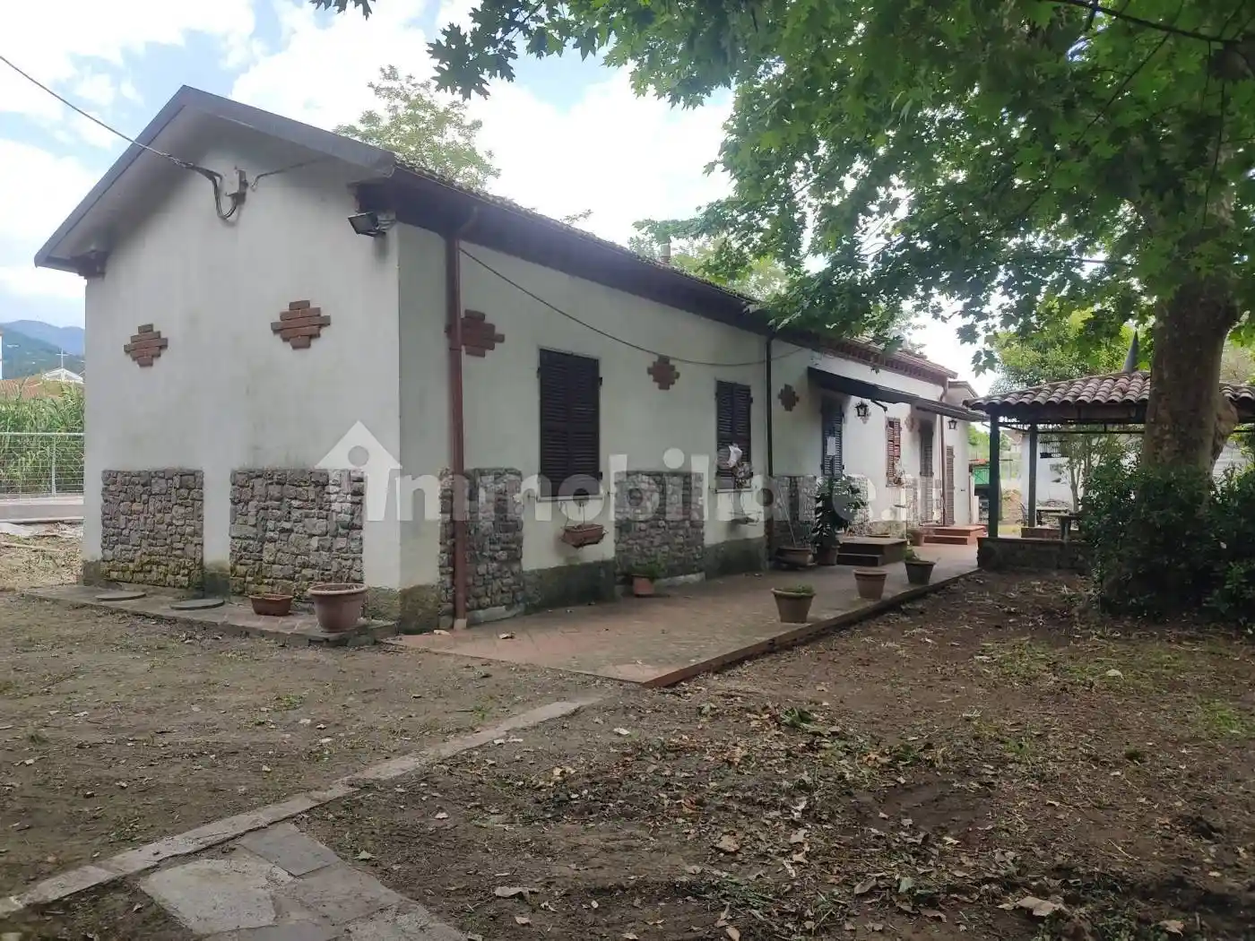 Rustico - Casale in vendita a Castelnuovo Magra