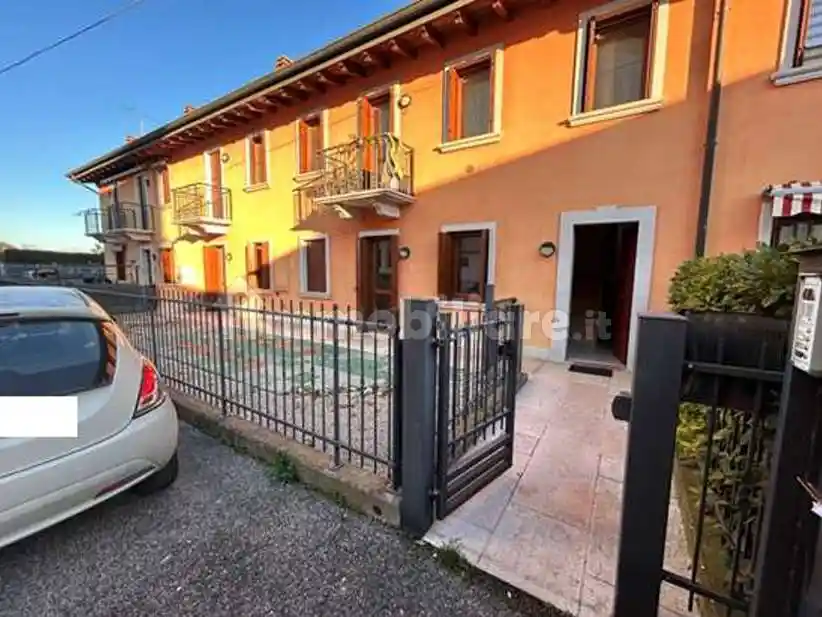 Appartamento in vendita a Villafranca di Verona
