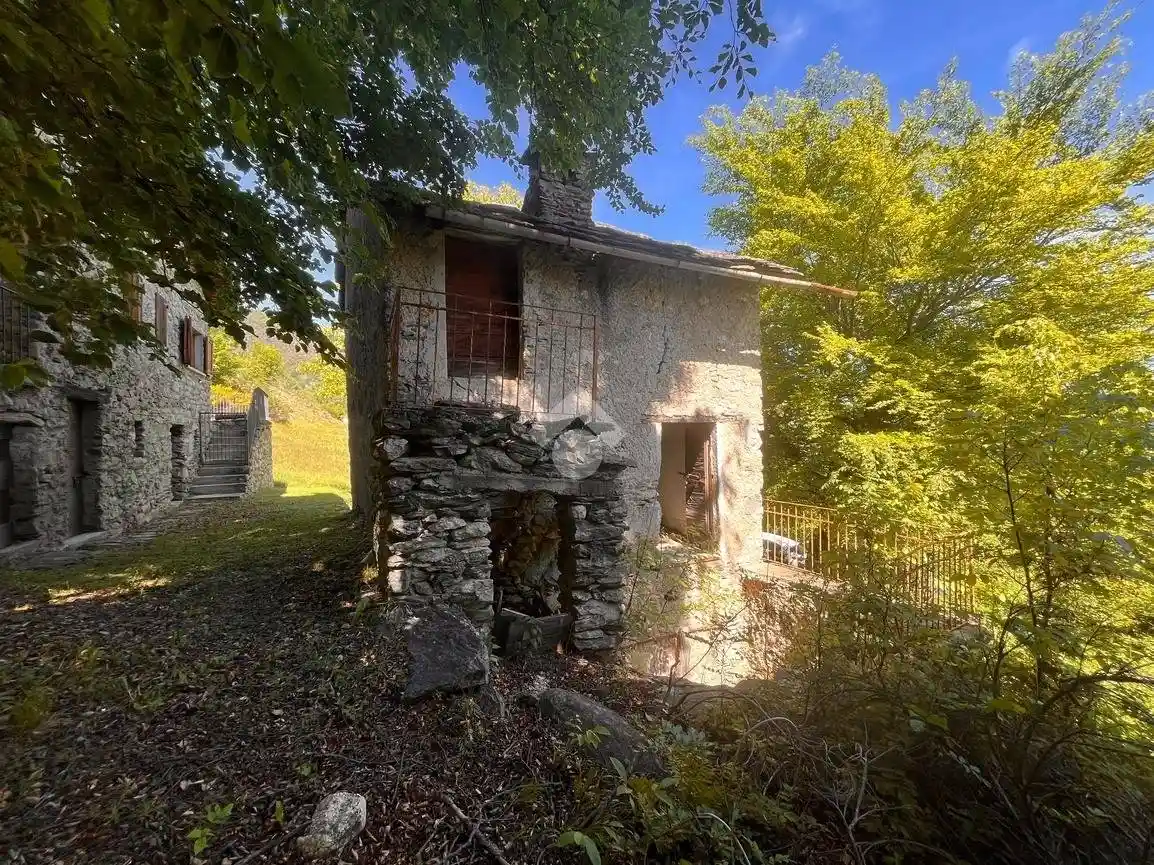 Rustico - Casale in vendita a Montemezzo